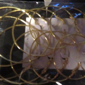 WOMEN'S - GOLD LOOPED EARRINGS- 6 SIZES FROM 1" TO 2 1/2" EARRINGS